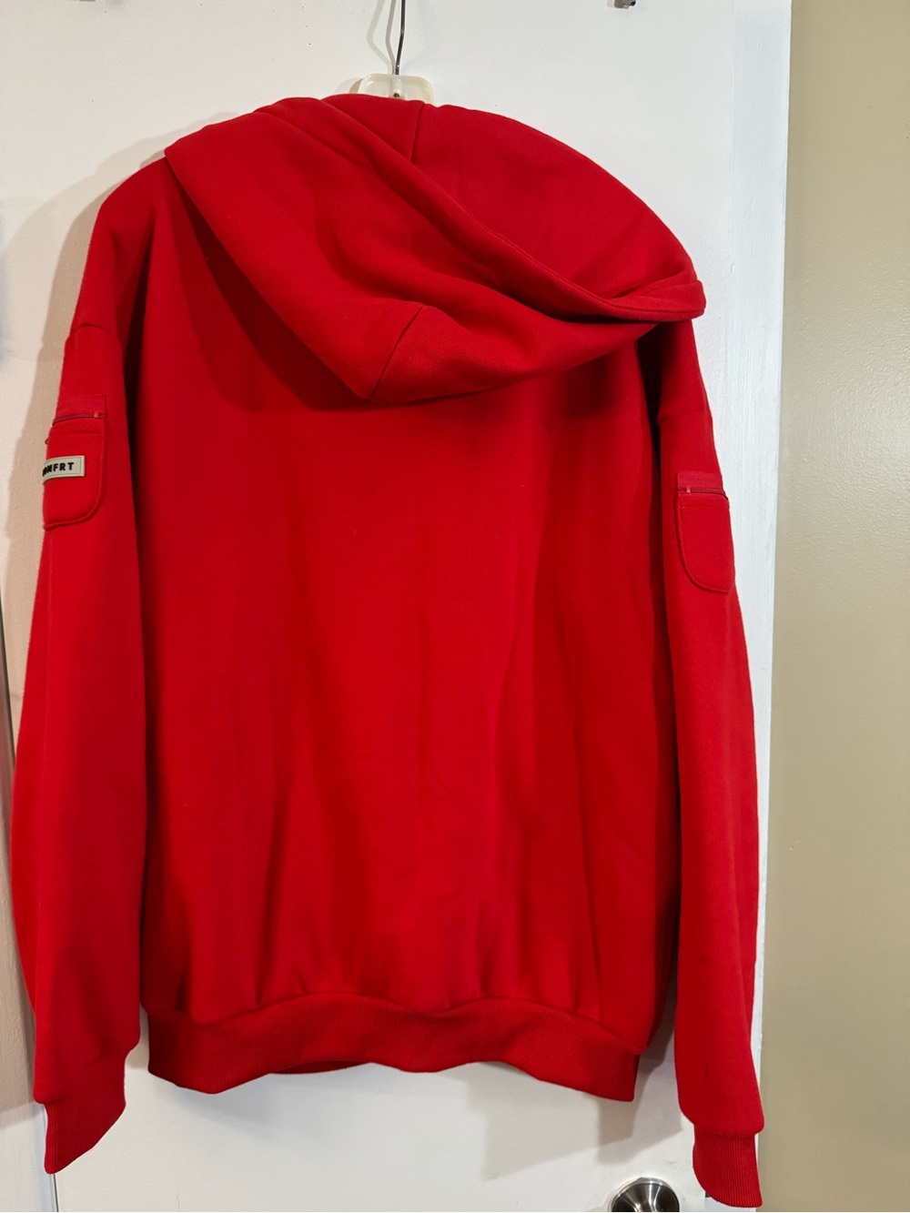 Comfrt Red Full-Zip Hooded Sweatshirt - Picture 2 of 4